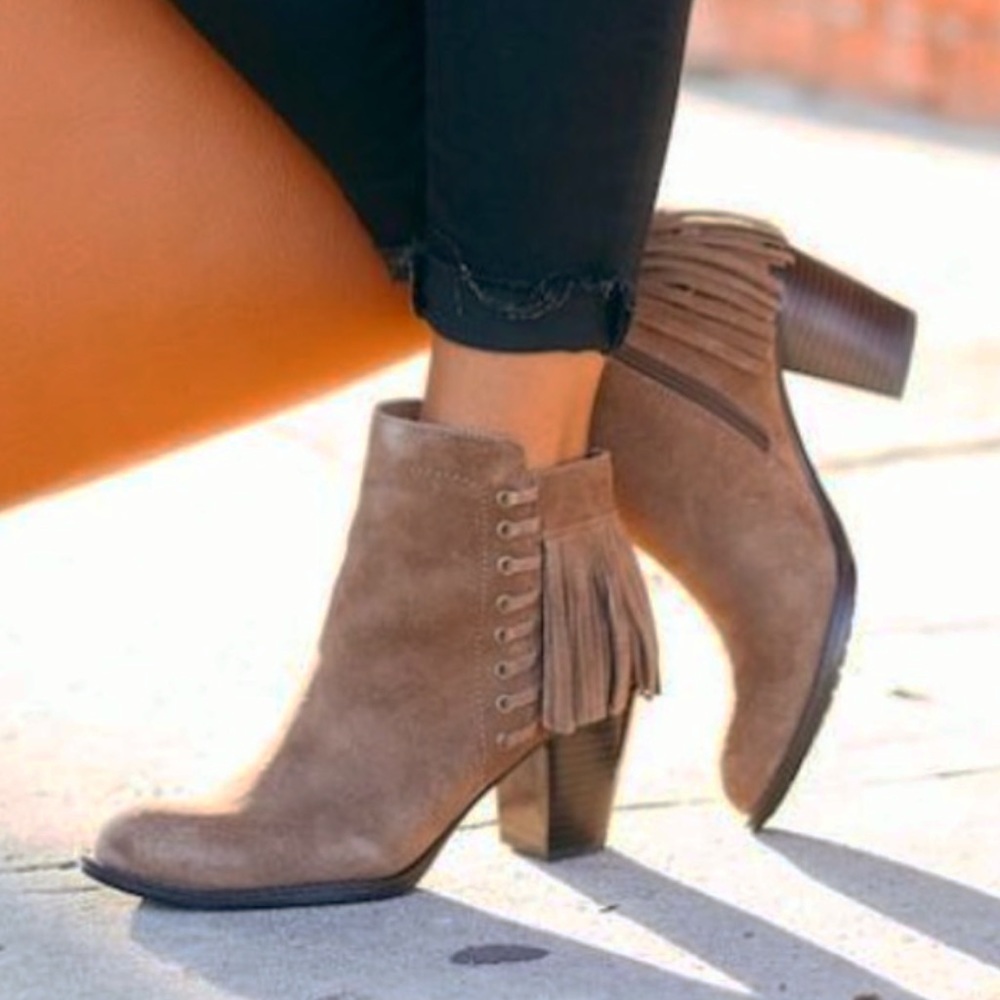 Leather Boho Fringe Block Heel Ankle Booties - Picture 1 of 8